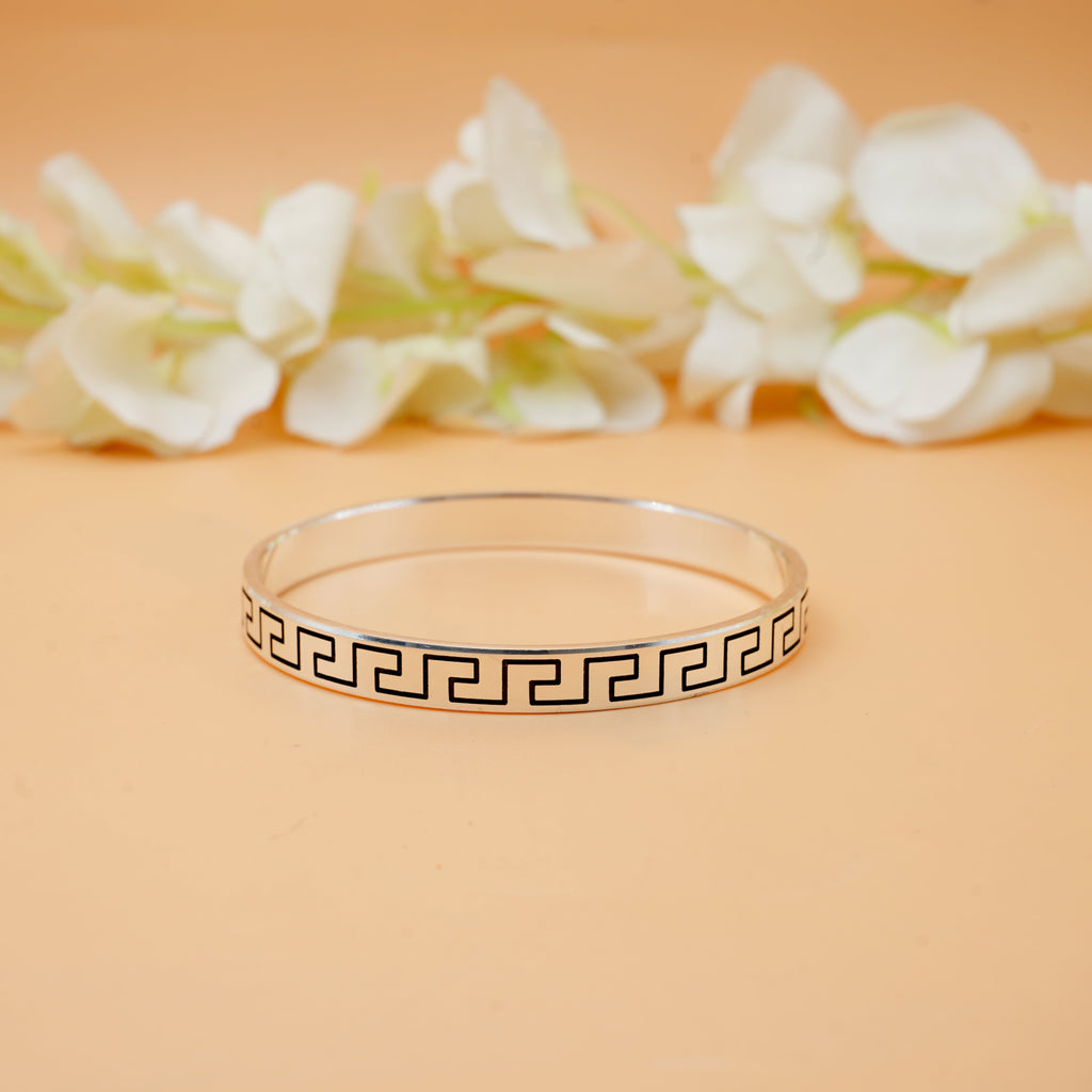 Elegant 925 Silver Kada for Boys – Fashionable & Strong